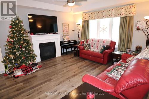 86 Huron Heights Drive, Ashfield-Colborne-Wawanosh (Colborne Twp), ON - Indoor Photo Showing Living Room With Fireplace