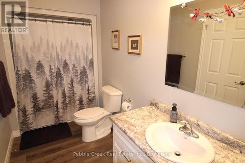 86 Huron Heights Drive, Ashfield-Colborne-Wawanosh (Colborne Twp), ON - Indoor Photo Showing Bathroom