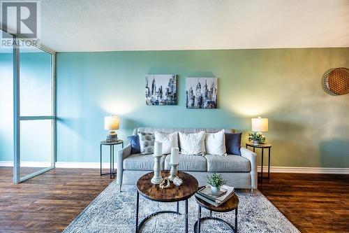 606 - 1665 Pickering Parkway, Pickering, ON - Indoor Photo Showing Living Room