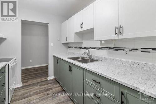 309 - 1100 Millwood Avenue, Brockville, ON - Indoor Photo Showing Kitchen With Double Sink