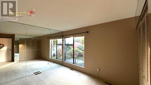 6598 Pinehurst Drive, Vancouver, BC - Indoor Photo Showing Other Room With In Ground Pool