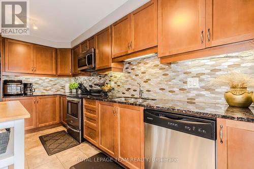 302 Song Sparrow Crescent N, Ottawa, ON - Indoor Photo Showing Kitchen With Stainless Steel Kitchen