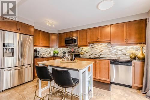 302 Song Sparrow Crescent N, Ottawa, ON - Indoor Photo Showing Kitchen With Stainless Steel Kitchen