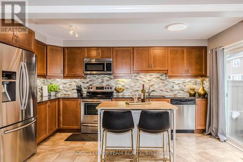 302 Song Sparrow Crescent N, Ottawa, ON - Indoor Photo Showing Kitchen With Stainless Steel Kitchen