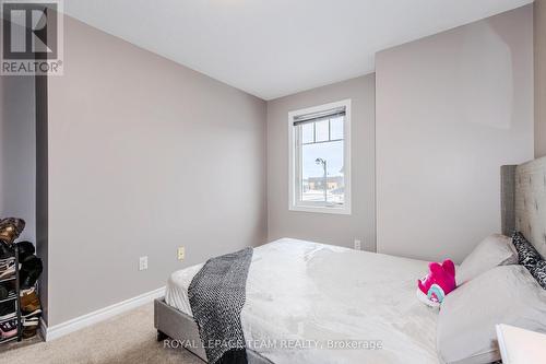 302 Song Sparrow Crescent N, Ottawa, ON - Indoor Photo Showing Bedroom