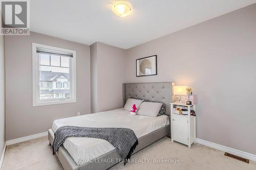 302 Song Sparrow Crescent N, Ottawa, ON - Indoor Photo Showing Bedroom