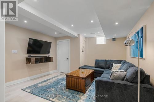 206 Bur Oak Avenue, Markham, ON - Indoor