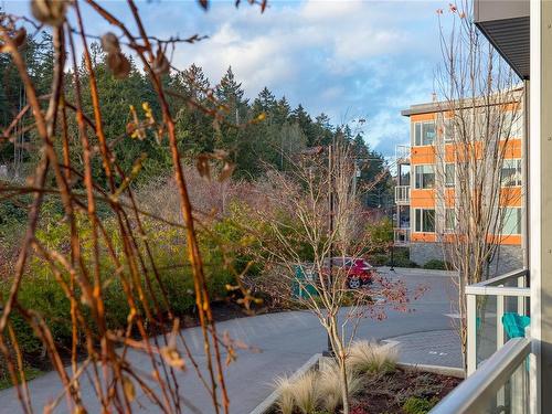 205-10670 Mcdonald Park Rd, North Saanich, BC - Outdoor