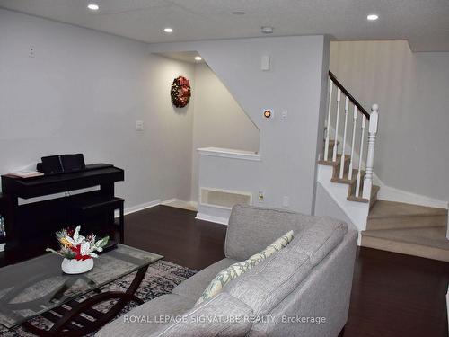 52 Gleave Terr, Milton, ON - Indoor Photo Showing Other Room