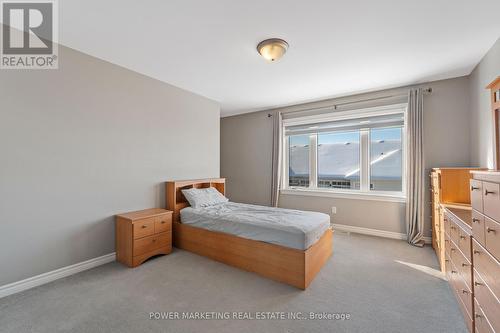 502 Strasbourg Street, Ottawa, ON - Indoor Photo Showing Bedroom