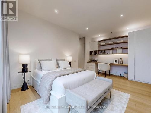 1336 Hillhurst Road, Oakville, ON - Indoor Photo Showing Bedroom