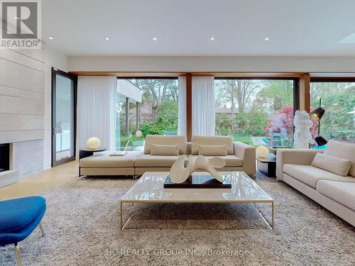 1336 Hillhurst Road, Oakville, ON - Indoor Photo Showing Living Room