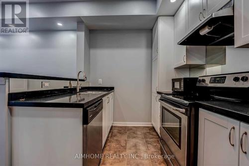 93 - 2891 Rio Court, Mississauga, ON - Indoor Photo Showing Kitchen