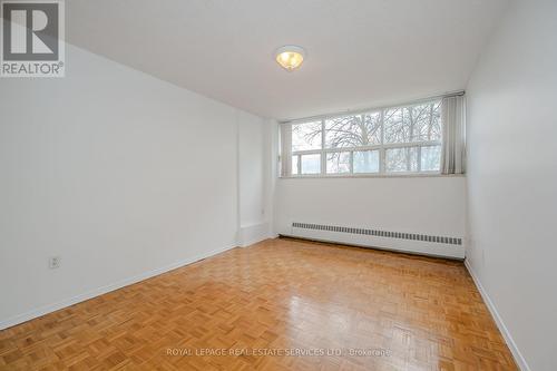 205 - 212 Kerr Street, Oakville, ON - Indoor Photo Showing Other Room