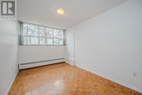 205 - 212 Kerr Street, Oakville, ON - Indoor Photo Showing Other Room