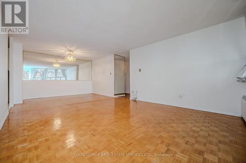 205 - 212 Kerr Street, Oakville, ON - Indoor Photo Showing Other Room