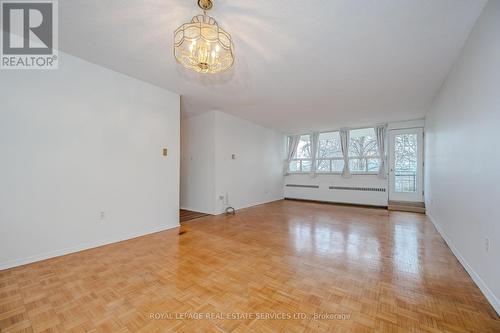 205 - 212 Kerr Street, Oakville, ON - Indoor Photo Showing Other Room