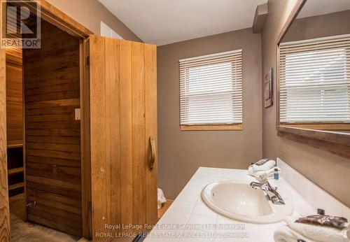 155 Settlers Way, Blue Mountains (Blue Mountain Resort Area), ON - Indoor Photo Showing Bathroom