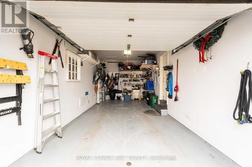 11 - 630 Albert Street, Fort Erie (333 - Lakeshore), ON - Indoor Photo Showing Garage