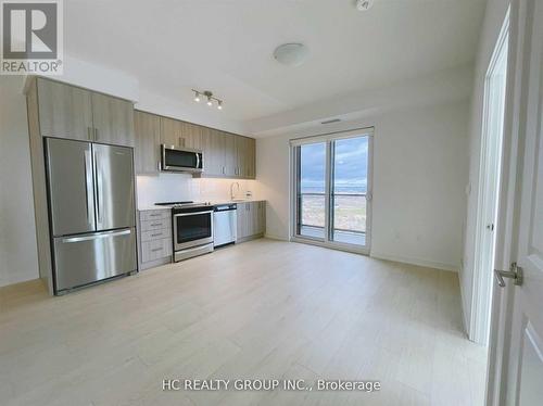 2321 - 8 Nahani Way, Mississauga, ON - Indoor Photo Showing Kitchen