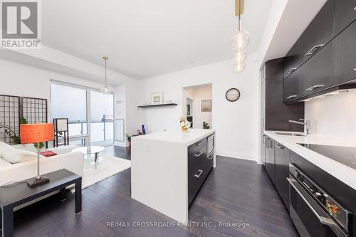 4509 - 1080 Bay Street, Toronto, ON - Indoor Photo Showing Kitchen