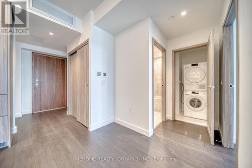 3009 - 95 Mcmahon Drive, Toronto, ON - Indoor Photo Showing Laundry Room