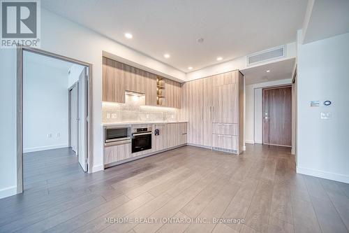 3009 - 95 Mcmahon Drive, Toronto, ON - Indoor Photo Showing Kitchen