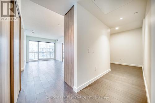 3009 - 95 Mcmahon Drive, Toronto, ON - Indoor Photo Showing Other Room