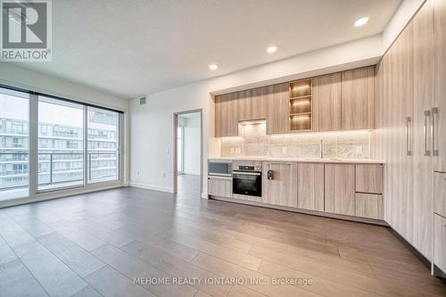 3009 - 95 Mcmahon Drive, Toronto, ON - Indoor Photo Showing Kitchen