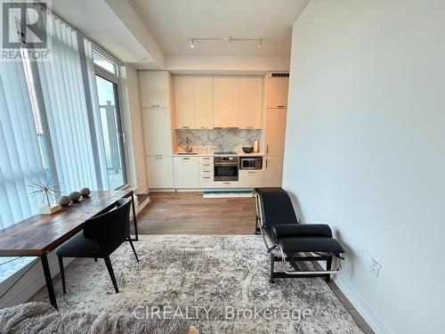 1217 - 38 Honeycrisp Crescent, Vaughan, ON - Indoor