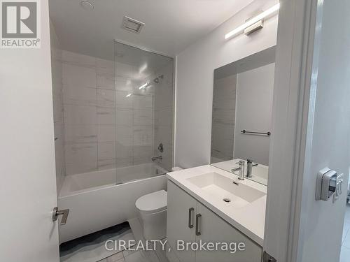 1217 - 38 Honeycrisp Crescent, Vaughan, ON - Indoor Photo Showing Bathroom