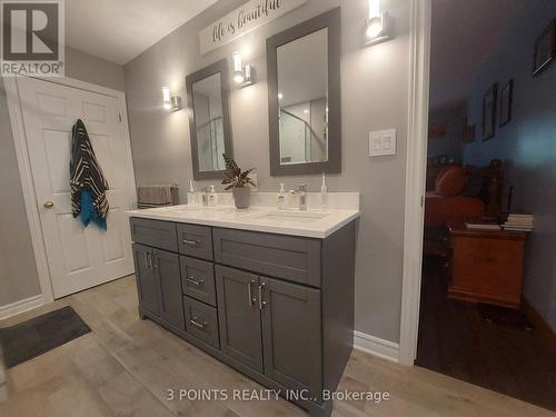 59 Stonehenge Road, London, ON - Indoor Photo Showing Bathroom