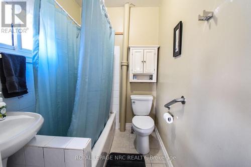 13 Elberta Street, St. Catharines (445 - Facer), ON - Indoor Photo Showing Bathroom