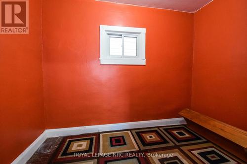 13 Elberta Street, St. Catharines (445 - Facer), ON - Indoor Photo Showing Other Room