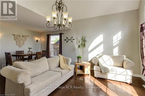 132 Schmidt Drive, Wellington North (Arthur), ON - Indoor Photo Showing Living Room