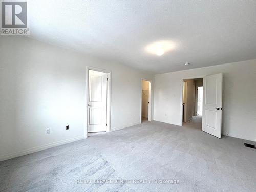 5 King George Way, Clarington, ON - Indoor Photo Showing Other Room