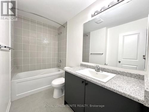 5 King George Way, Clarington, ON - Indoor Photo Showing Bathroom