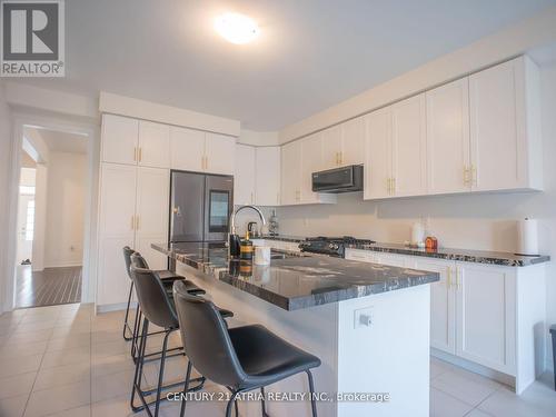 92 Church Street, Georgina, ON - Indoor Photo Showing Kitchen