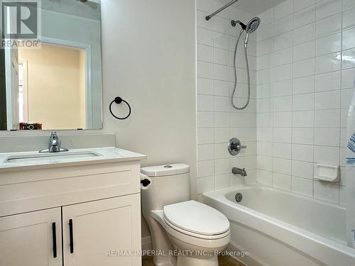 94 - 2891 Rio Court, Mississauga, ON - Indoor Photo Showing Bathroom