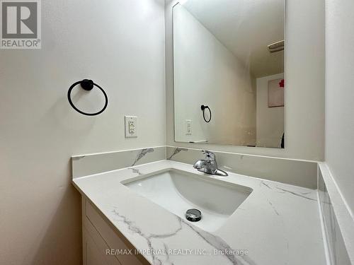 94 - 2891 Rio Court, Mississauga, ON - Indoor Photo Showing Bathroom