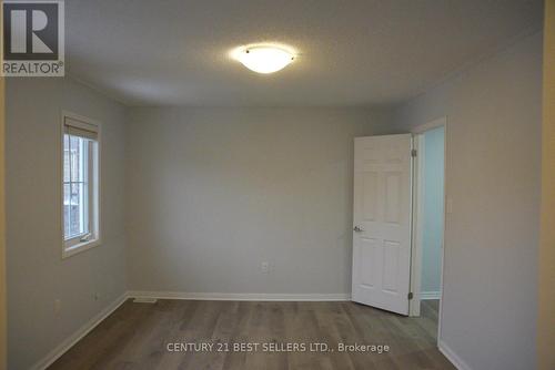 436 Tyrone Crescent, Milton, ON - Indoor Photo Showing Other Room