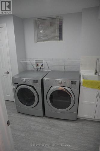 436 Tyrone Crescent, Milton, ON - Indoor Photo Showing Laundry Room