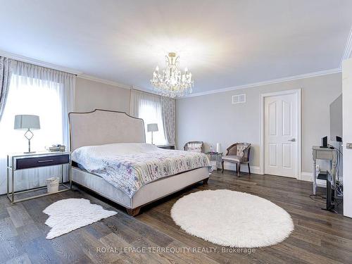 590 Hancock Way, Mississauga, ON - Indoor Photo Showing Bedroom