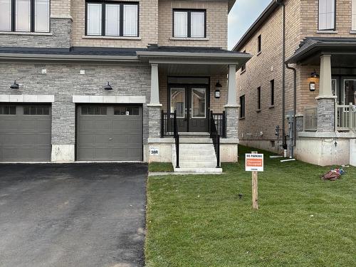 235 Port Cres, Welland, ON - Outdoor With Facade