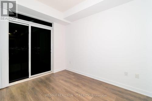 701 - 60 Honeycrisp Crescent S, Vaughan, ON - Indoor Photo Showing Other Room