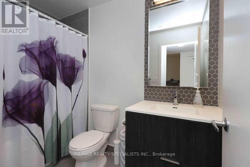 1313 - 2520 Eglinton Avenue W, Mississauga, ON - Indoor Photo Showing Bathroom