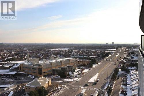 1313 - 2520 Eglinton Avenue W, Mississauga, ON - Outdoor With View