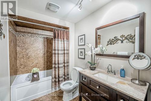 179 Ecclestone Drive, Brampton, ON - Indoor Photo Showing Bathroom