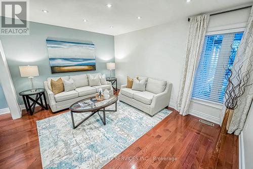 179 Ecclestone Drive, Brampton, ON - Indoor Photo Showing Living Room