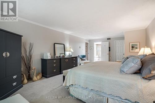 2 - 150 Wilson Street W, Hamilton, ON - Indoor Photo Showing Bedroom